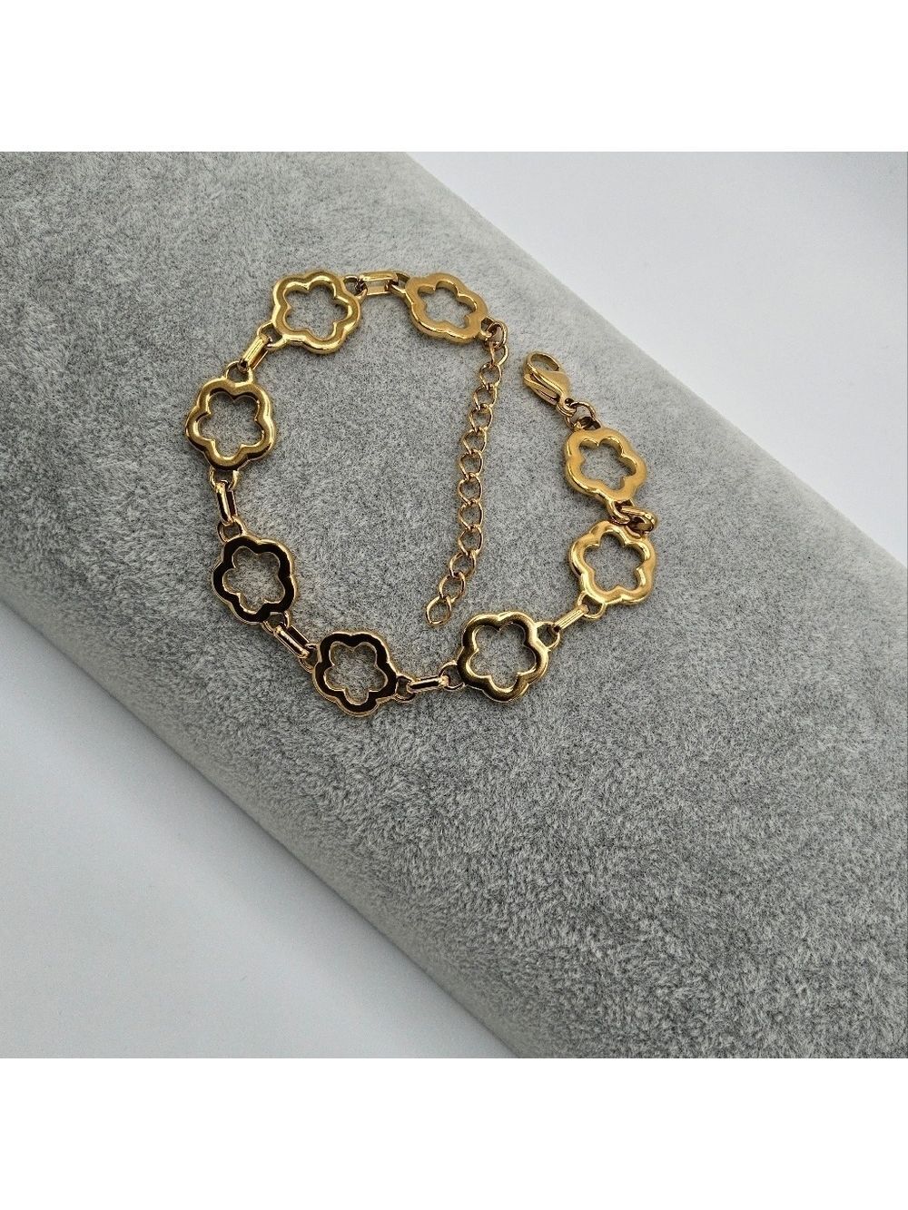 Hollow Chunky Flower Link Chain Bracelet, 18k Gold Plated Stainless Steel